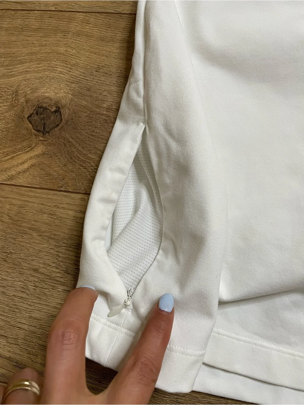 Athleta White Active Skirt with built-in shorts - XS